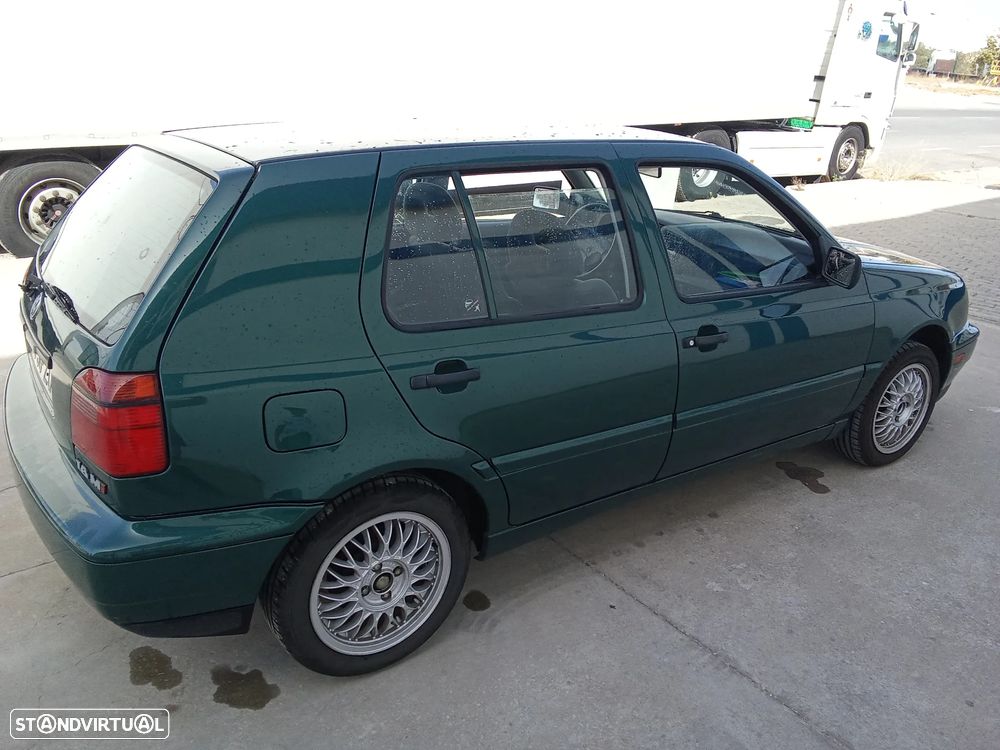 VW Golf - 2