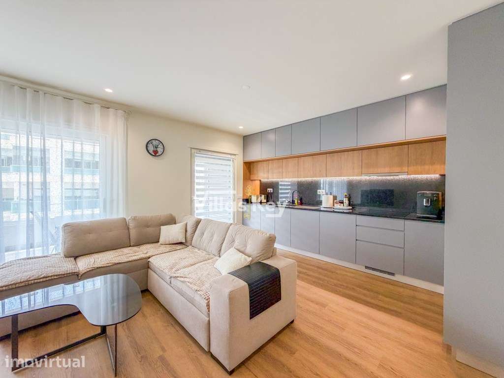 Apartamento nuevo de 2 dormitorios con piscina cerca de la playa en... - Grande imagem: 4/18