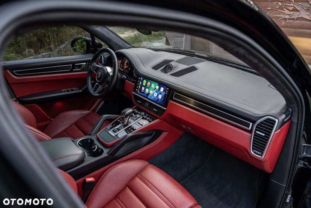 Porsche Cayenne GTS - 27