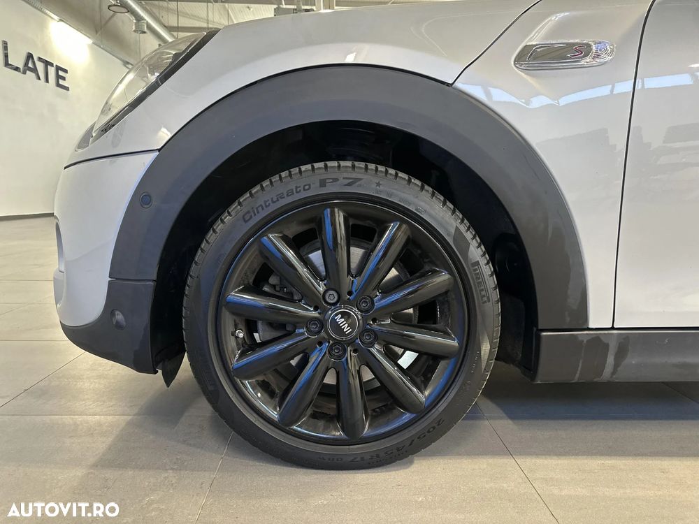Mini Cooper S Standard - 13