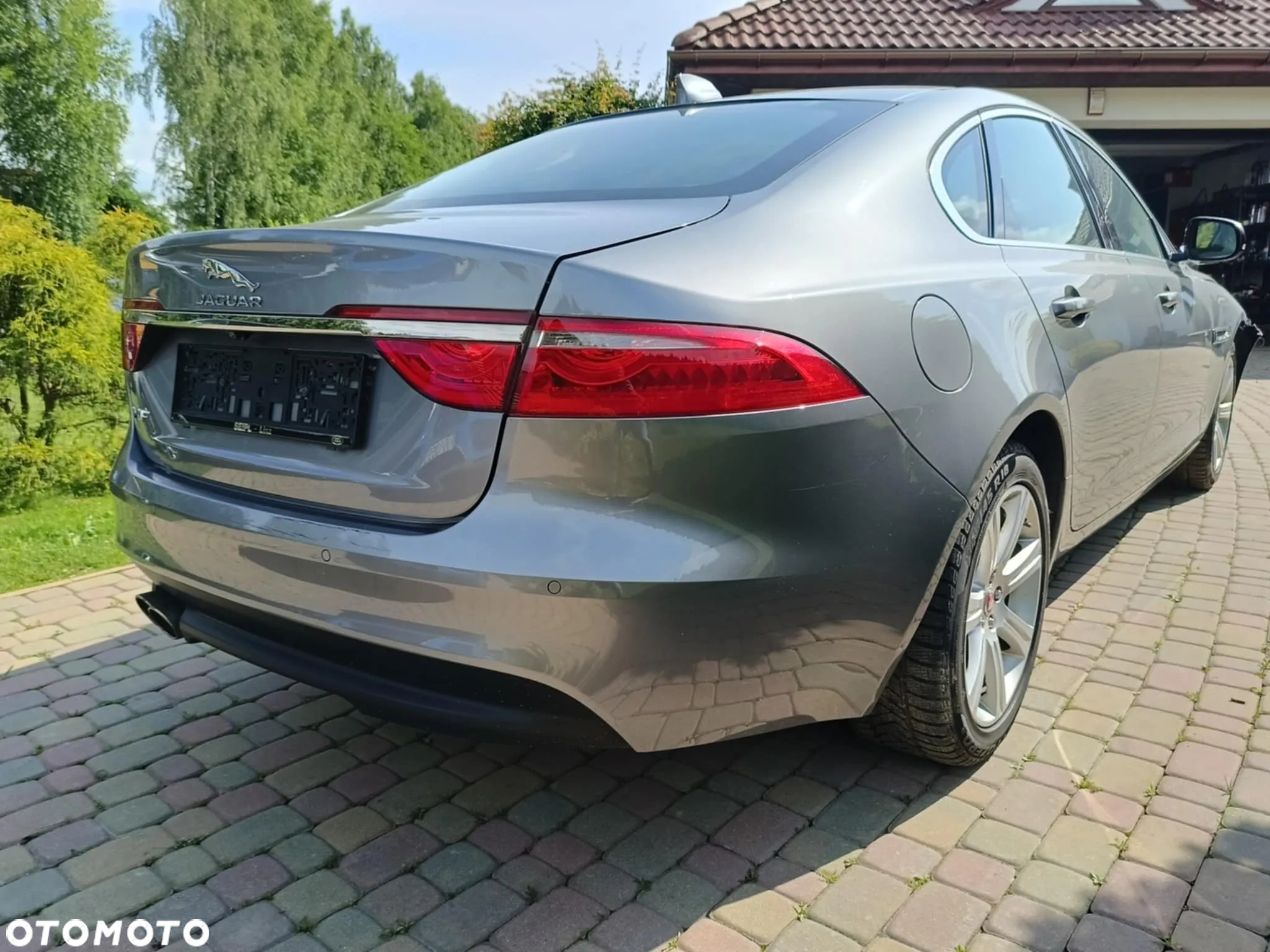 Jaguar XF 20d AWD Prestige - 3