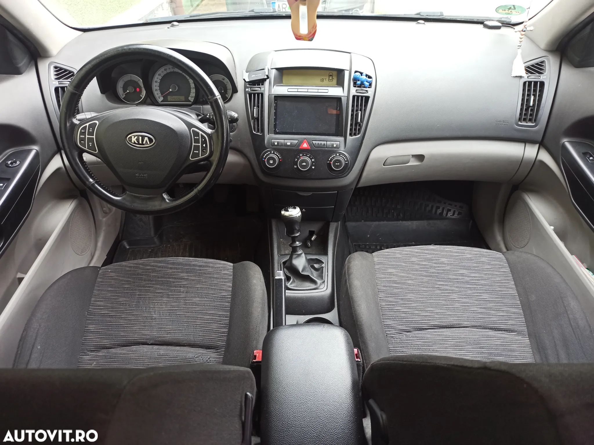 Kia Ceed - 1