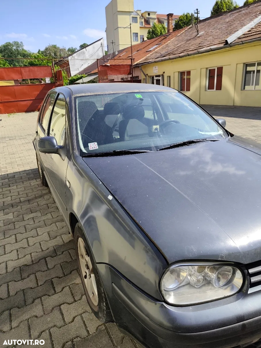 Volkswagen Golf 1.4 - 3