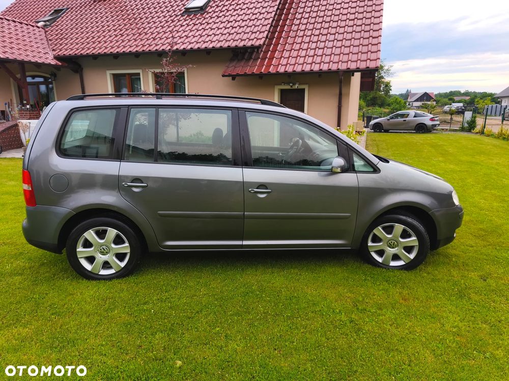 Volkswagen Touran 1.6 FSI Trendline Tiptr - 9