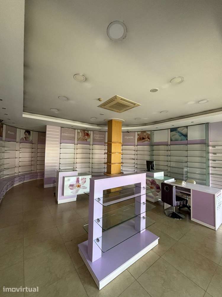 Loja para arrendar no centro de Guimarães - Grande imagem: 2/9