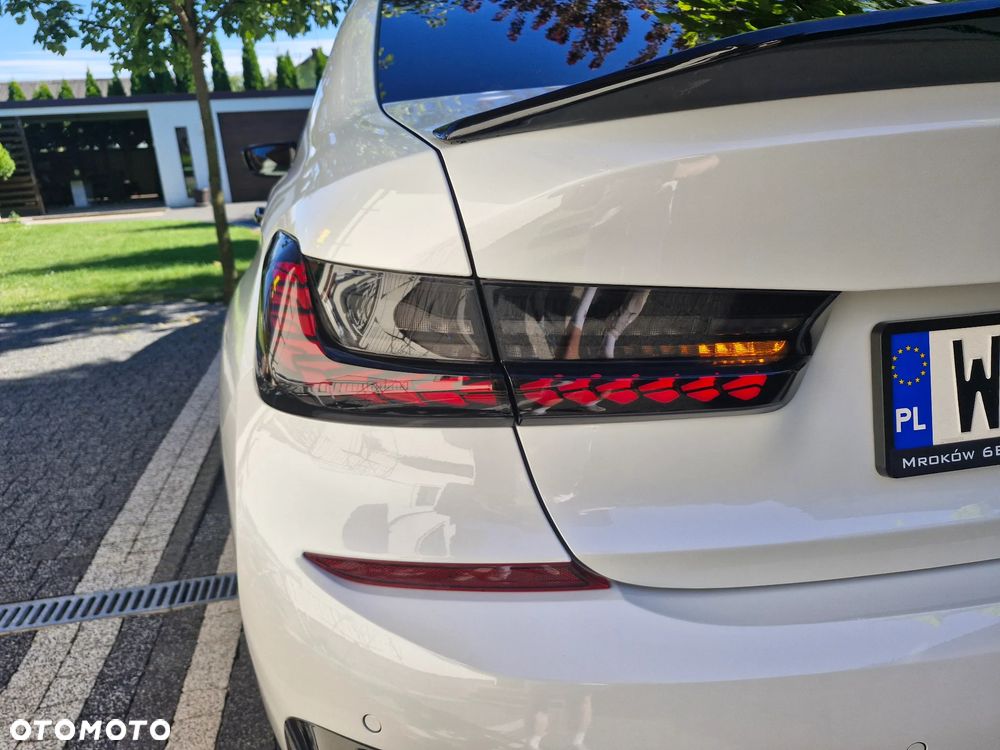 BMW Seria 3 330i M Sport sport - 36