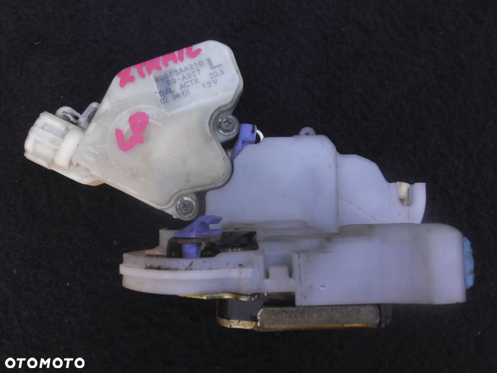 ZAMEK DRZWI LEWY PRZÓD NISSAN X-TRAIL I T30 4 PIN 80553AA210 EUROPA - 1