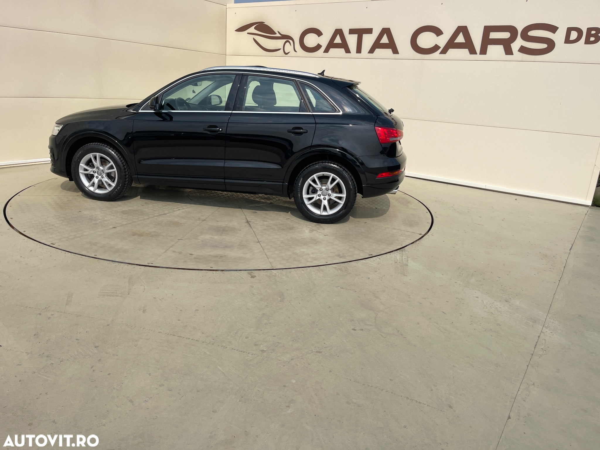 Audi Q3 2.0 35 TDI S tronic - 8