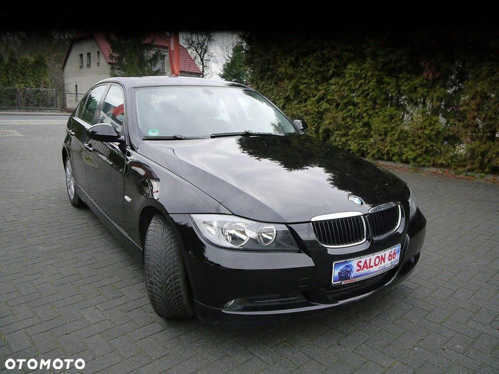 BMW Seria 3 320i - 12