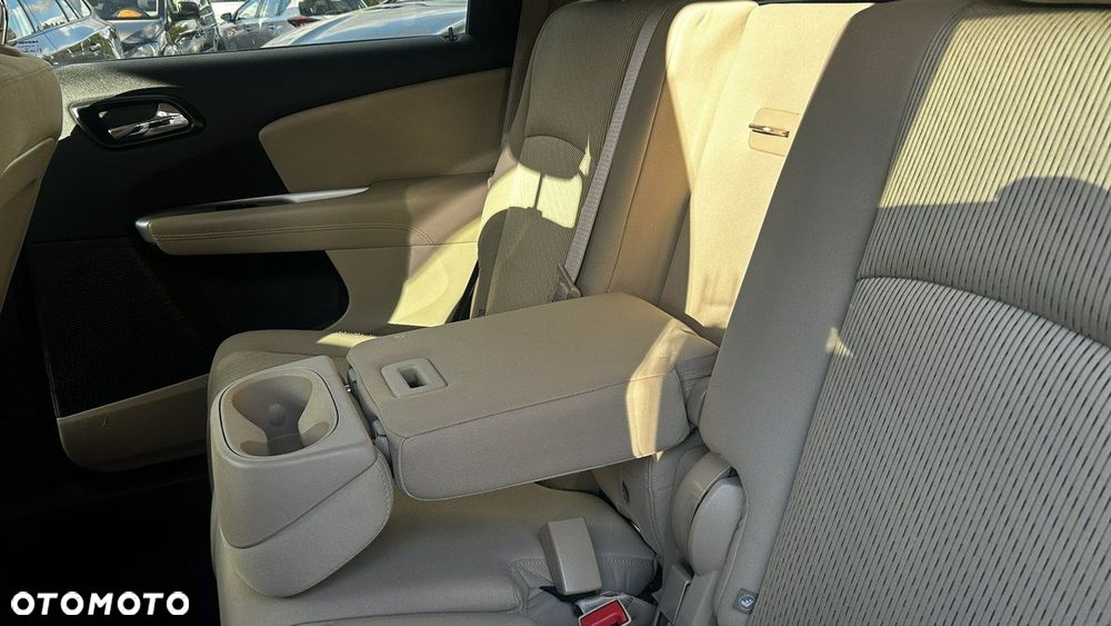 Dodge Journey - 8