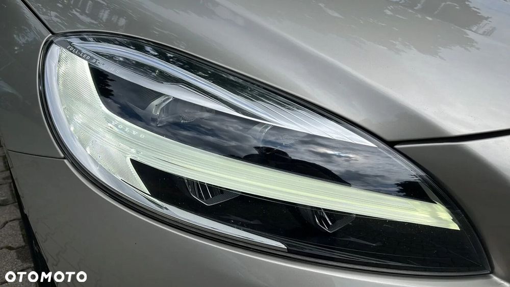 Volvo V40 D3 Drive-E Momentum - 10