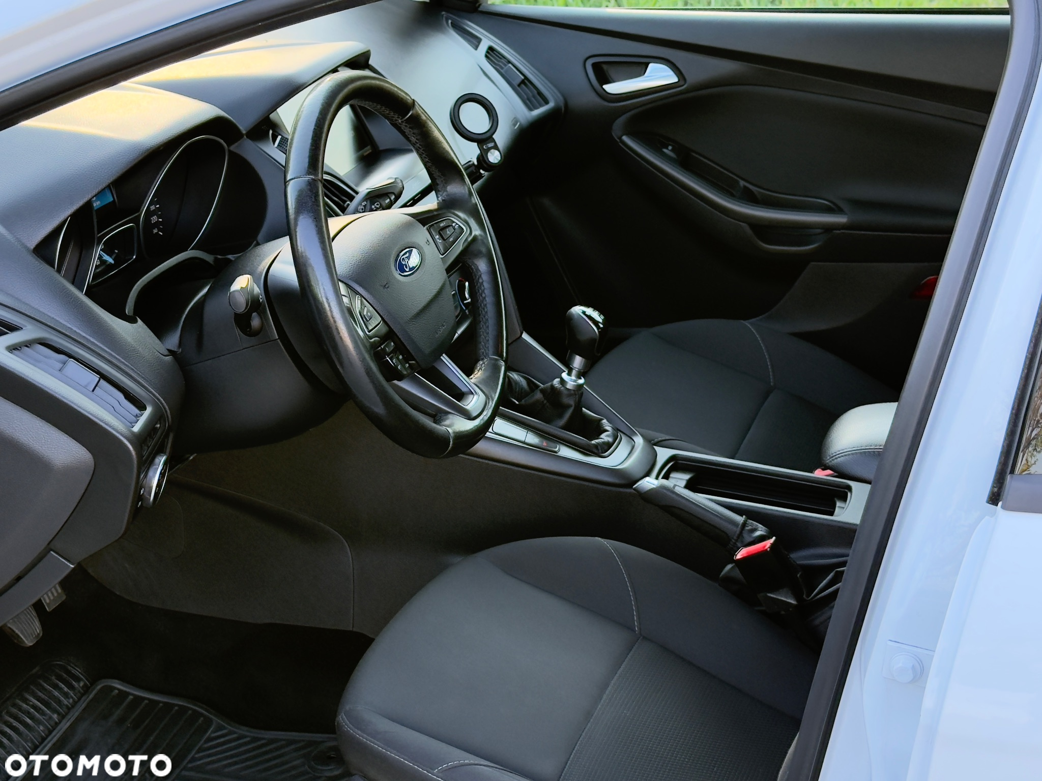Ford Focus - 8