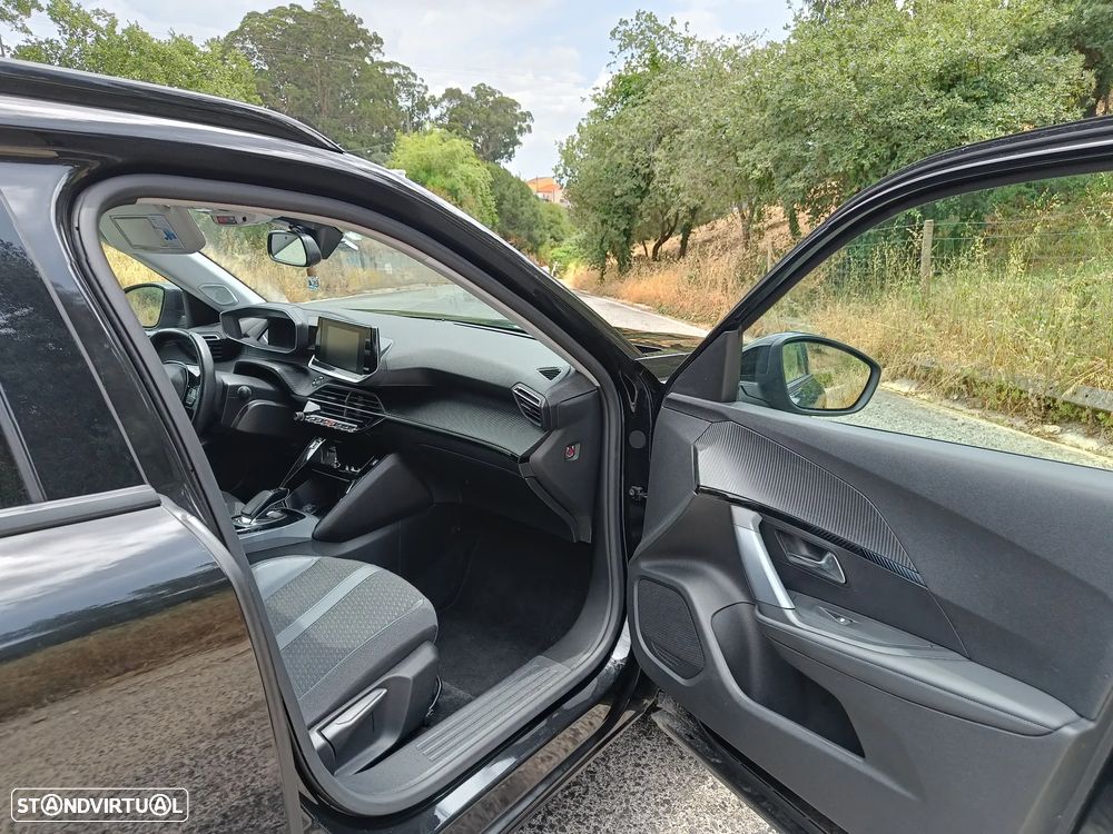 Peugeot e-2008 50 kWh Allure - 7