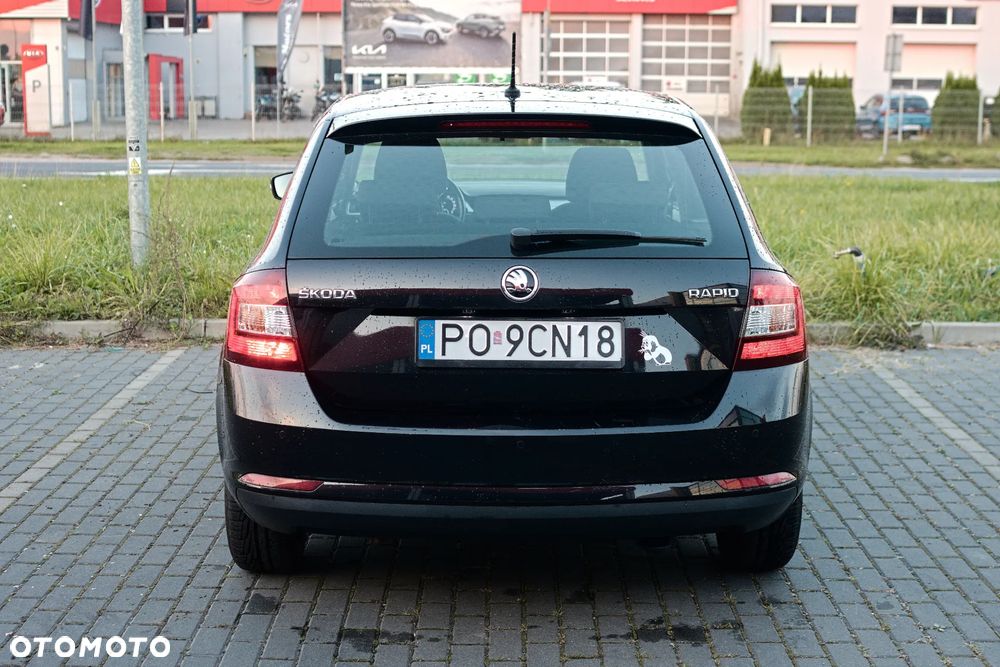 Skoda RAPID 1.6 TDI DPF Ambition - 23