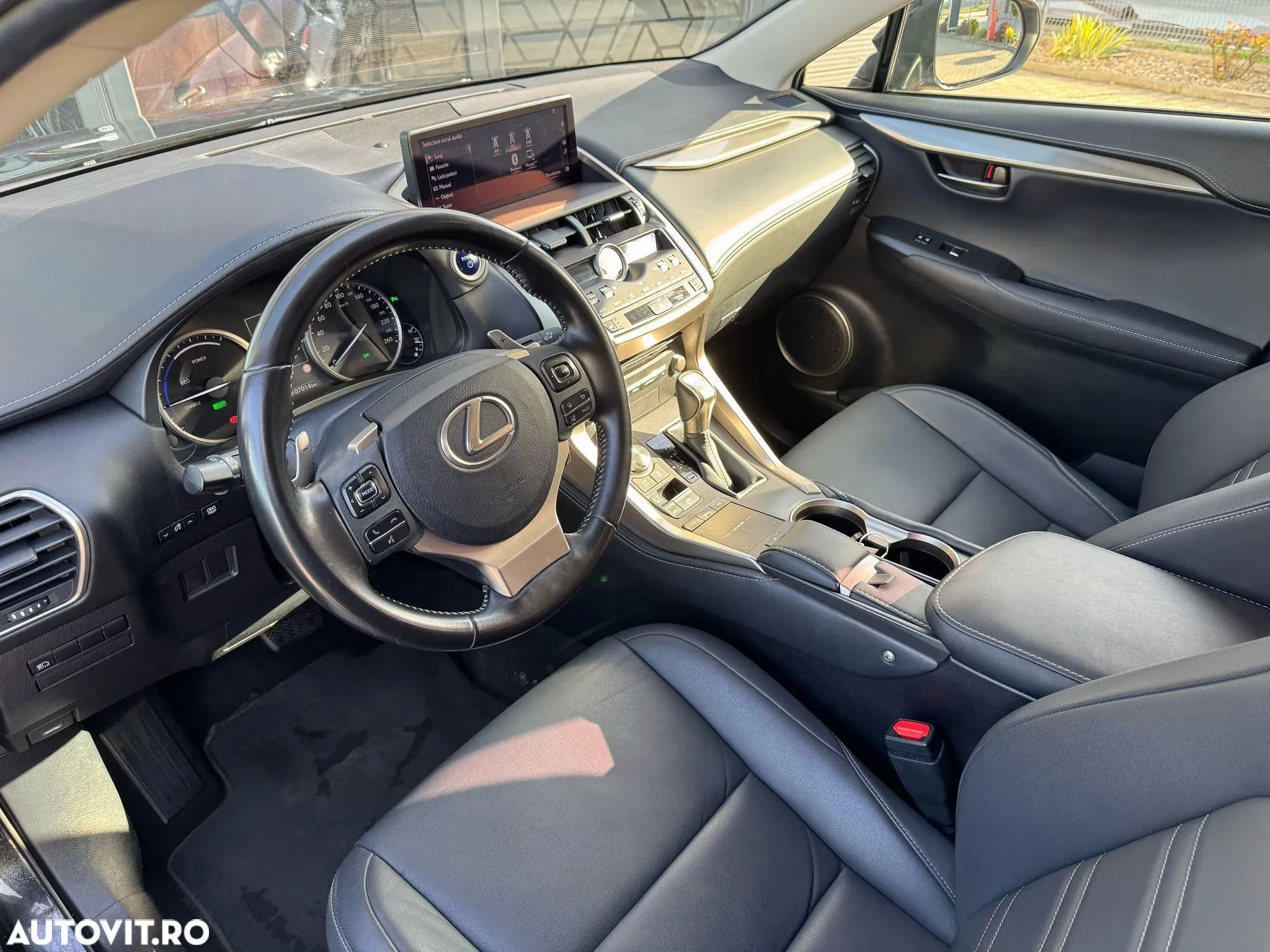 Lexus Seria NX 300h FWD Executive Plus - 34