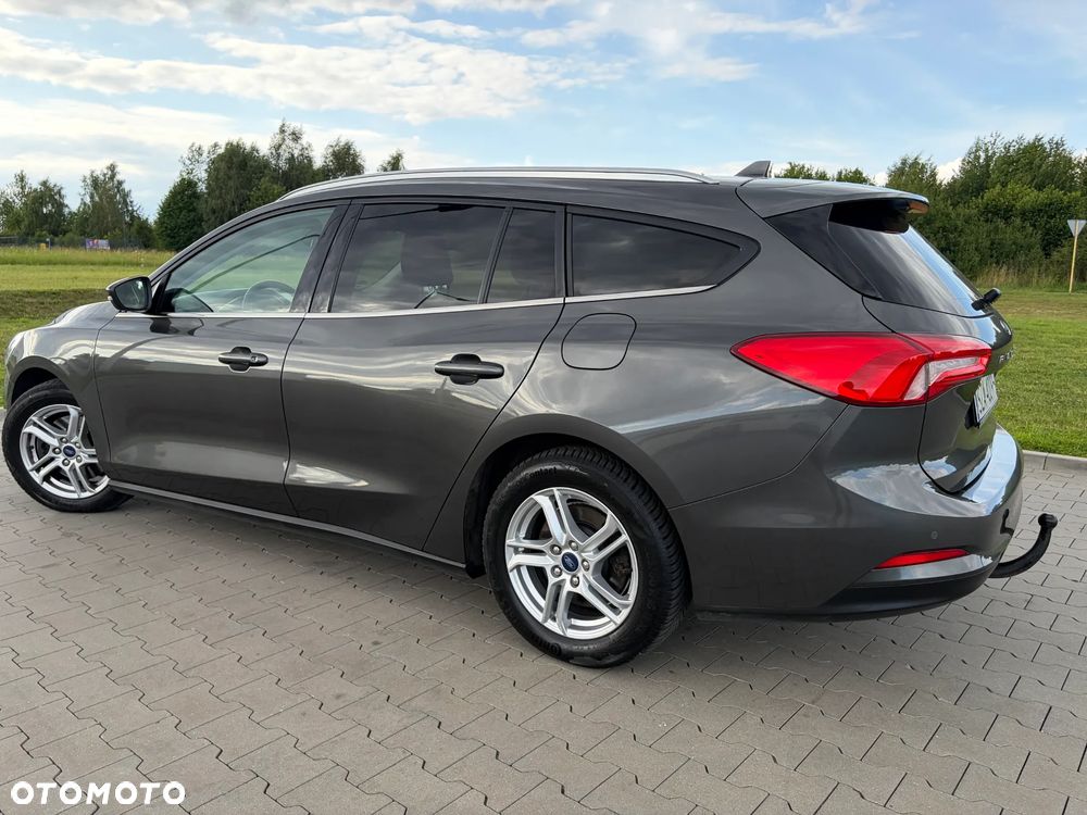 Ford Focus 1.5 EcoBlue Start-Stopp-System TITANIUM DESIGN - 16