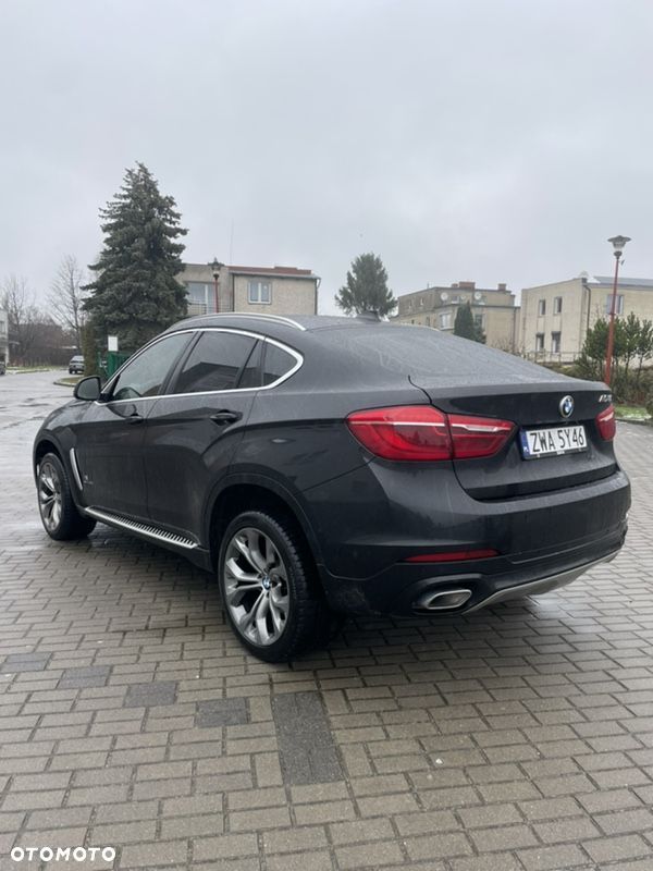 BMW X6 xDrive40d - 24
