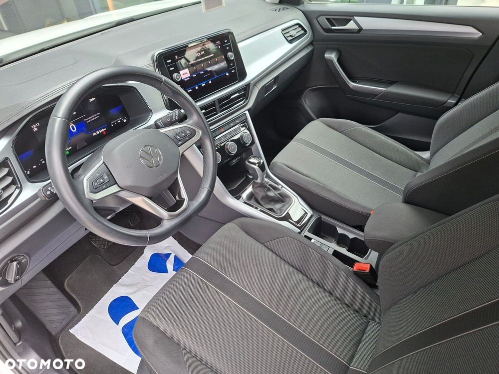 Volkswagen T-Roc - 12