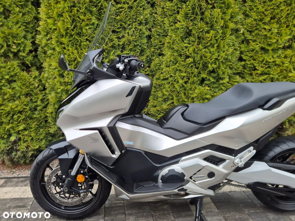 Honda NC - 22