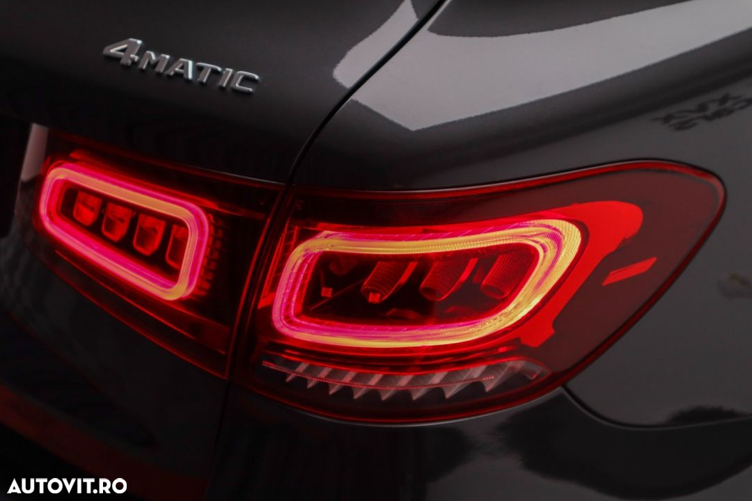Mercedes-Benz GLC 300 e 4Matic 9G-TRONIC AMG Line Plus - 20