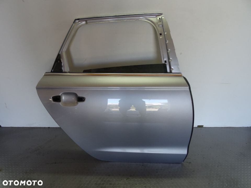 LZ7G drzwi prawy tyl KOMBI Audi A6 C7 czesci - 2