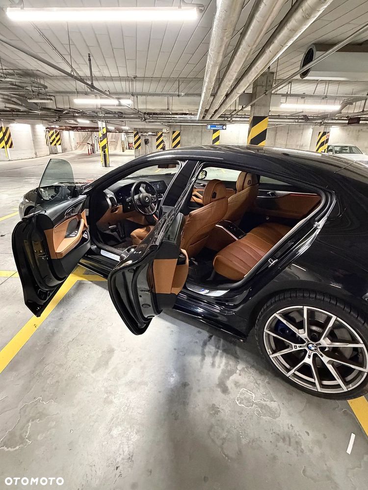 BMW Seria 8 - 15
