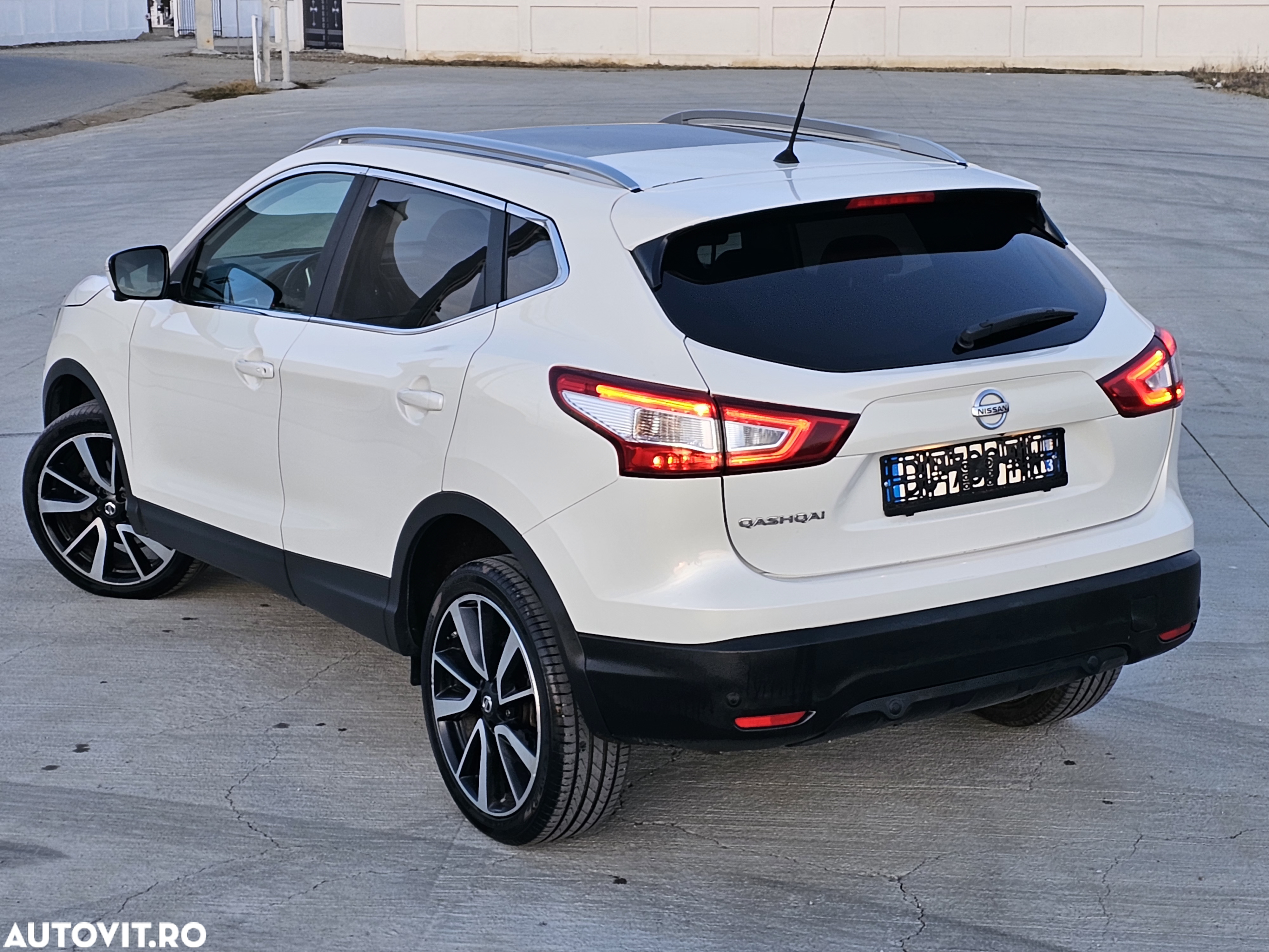 Nissan Qashqai 1.6 DCI Start/Stop Tekna - 21