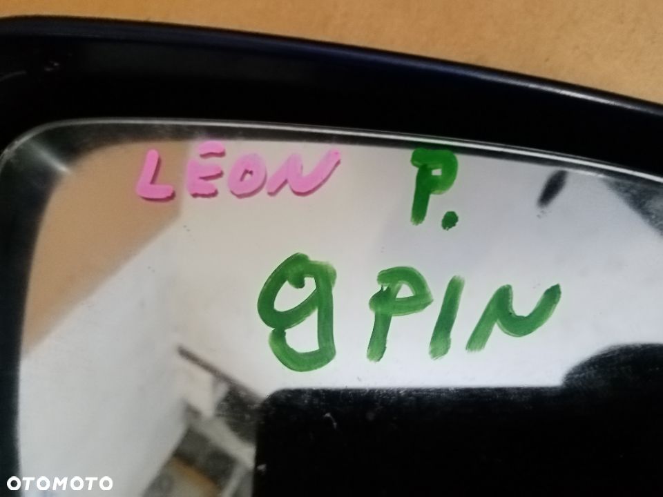 Lusterko zewnętrzne prawe 9 PIN Seat Leon I - 4