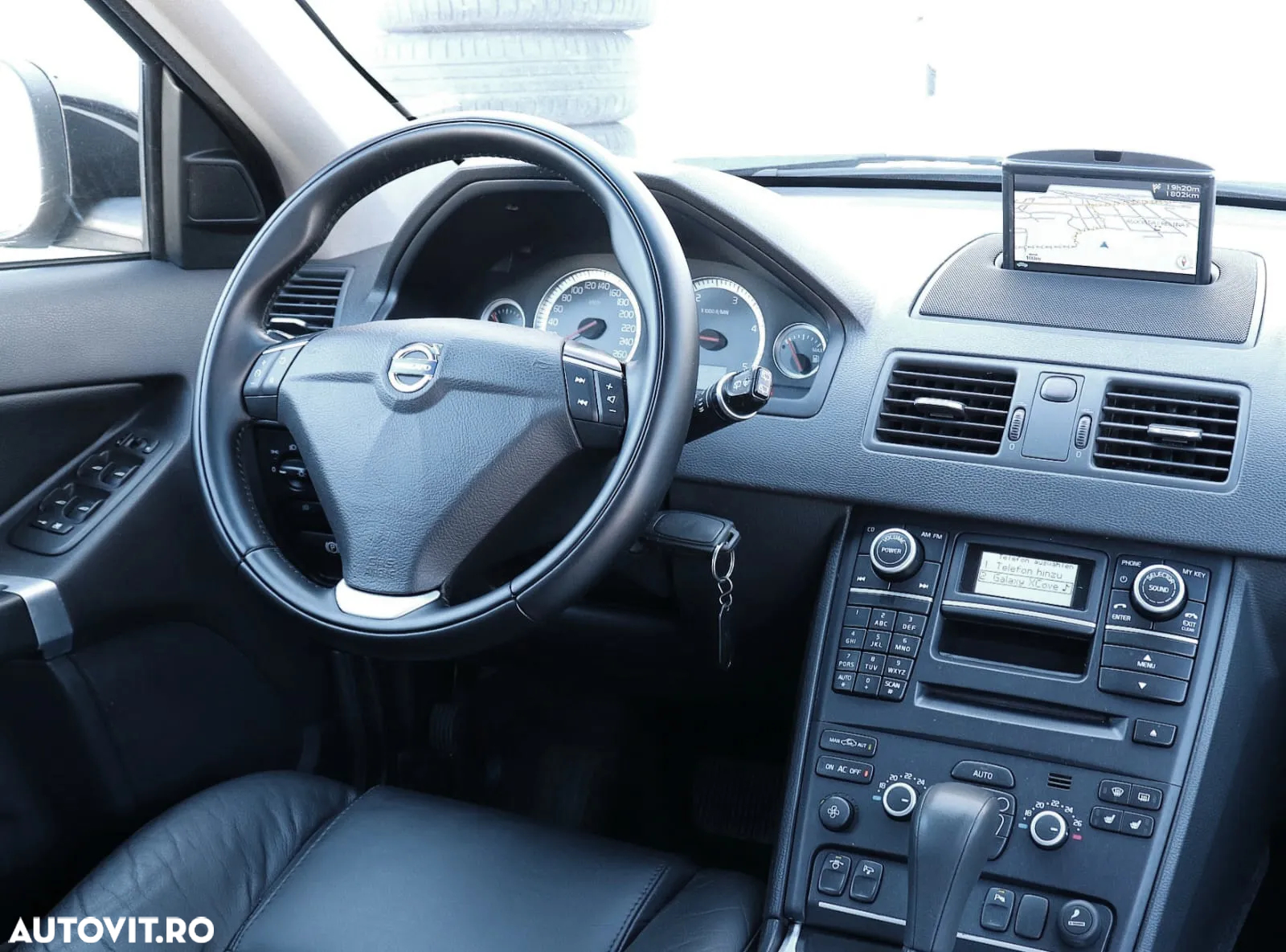 Volvo XC 90 D5 AWD Geartonic Summum - 9