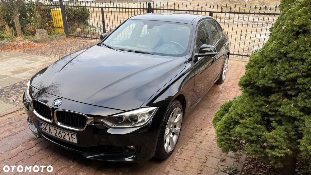 BMW Seria 3 320i xDrive - 2