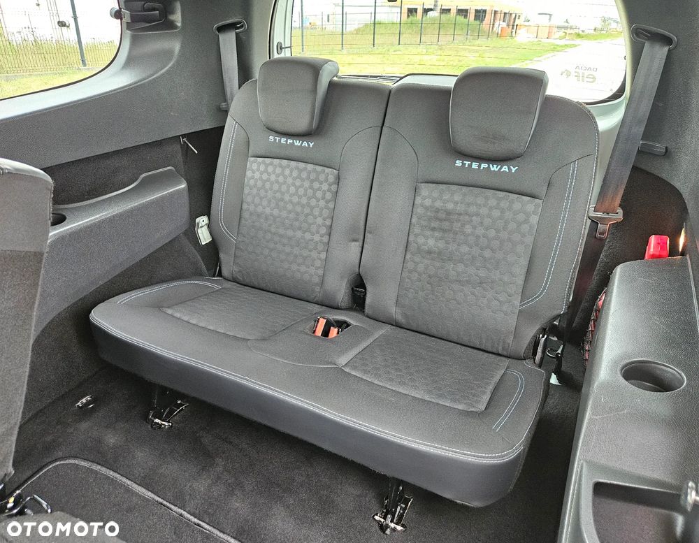 Dacia Lodgy dCi 110 Stepway - 9