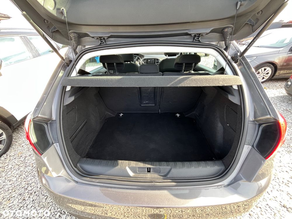 Peugeot 308 1.5 BlueHDi Active Pack S&S EAT8 - 27