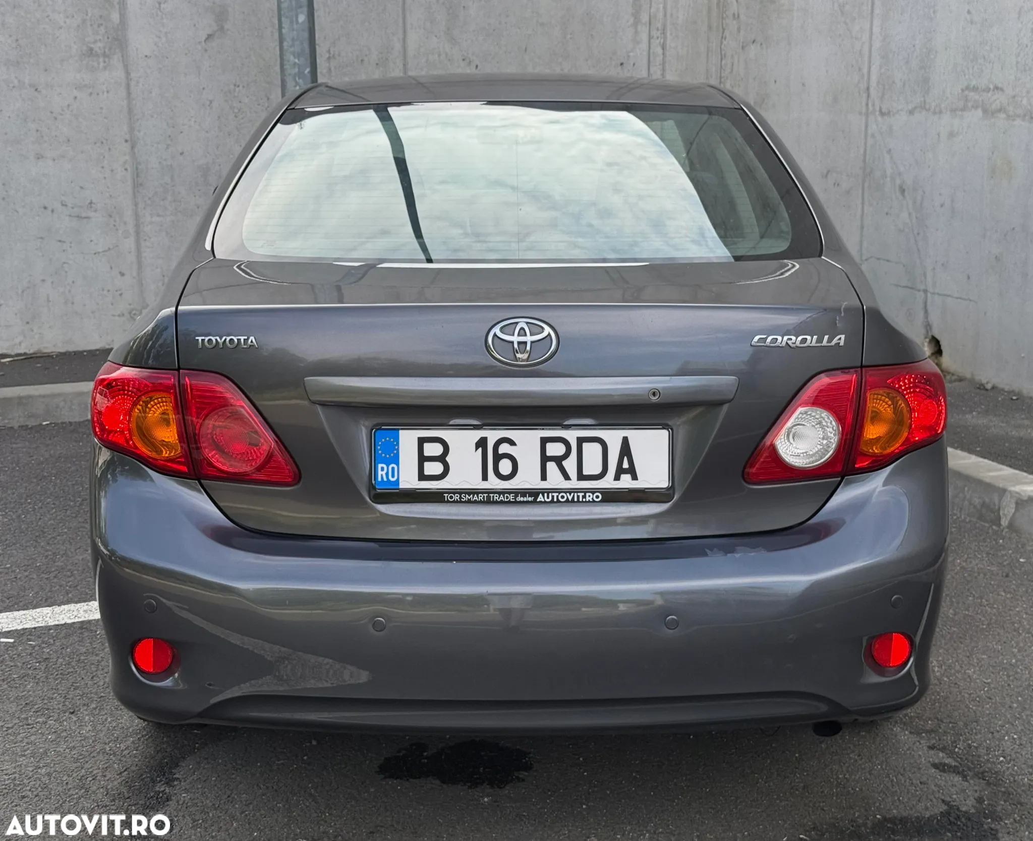 Toyota Corolla 1.4 Sdn. Terra - 24