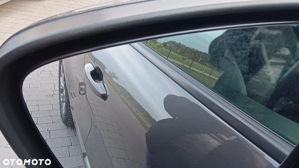 Ford Kuga 2.0 EcoBlue Hybrid ST-LINE X - 18