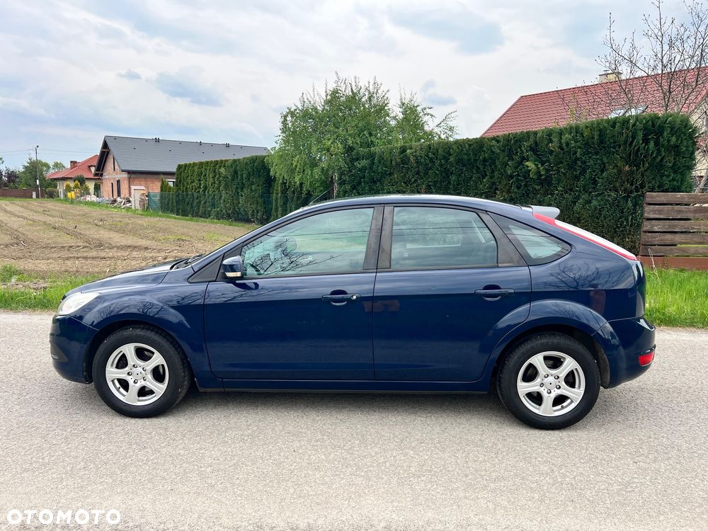 Ford Focus 1.6 16V Titanium - 8
