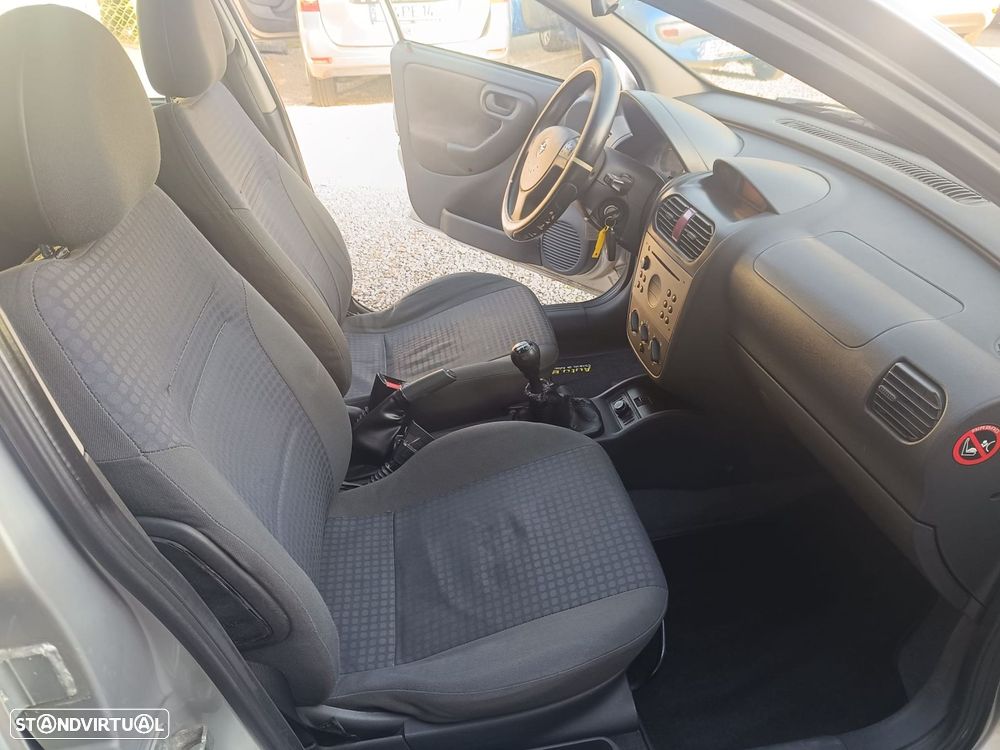 Opel Corsa 1.2 16V Confort - 11