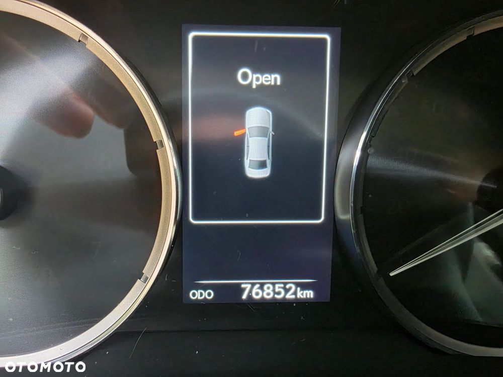 Lexus IS 300h F Sport EU6 - 12