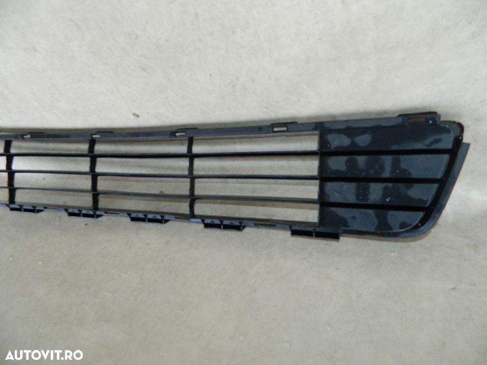 Grila intre proiectoare, Toyota Yaris, 2008, 2009, 2010, 2011,, 53112-0D160 - 3