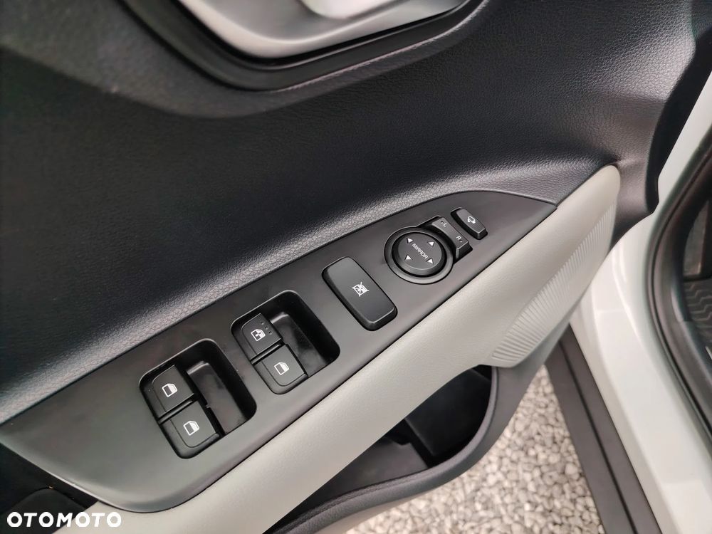 Kia Stonic 1.0 T-GDI L Business Line DCT - 35