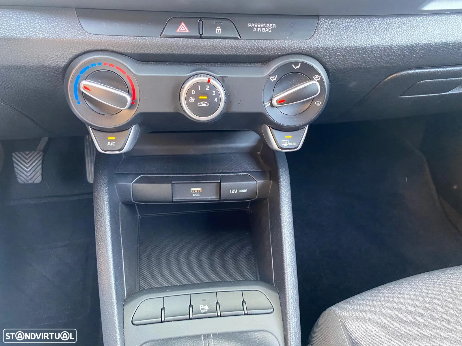 Kia Stonic 1.2 Dynamic - 22