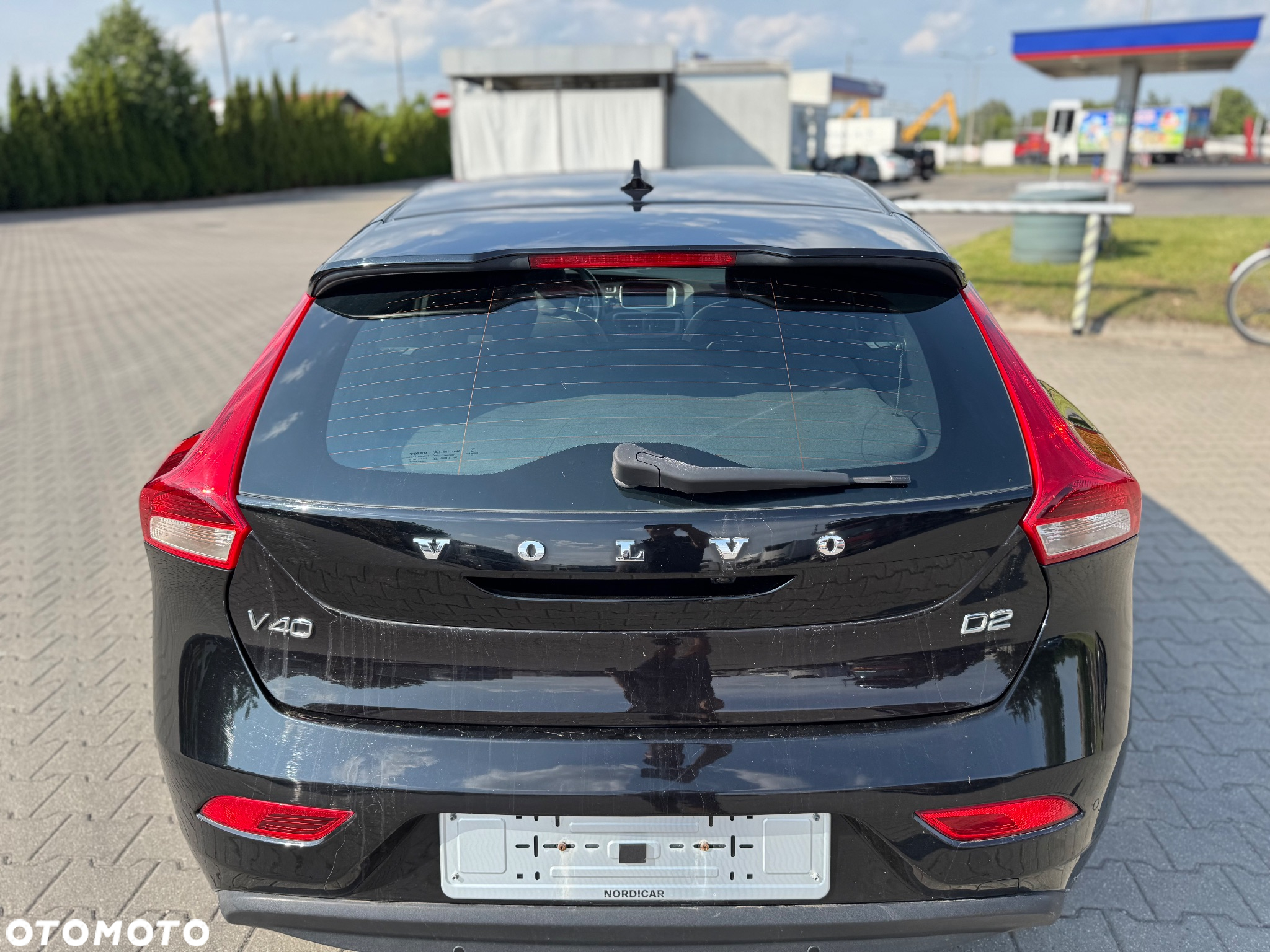 Volvo V40 D2 Drive-E Momentum - 9