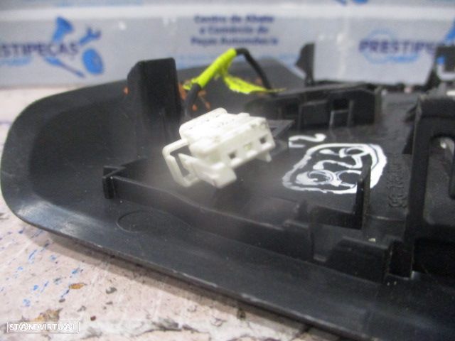 Luz De Teto Plafonier 9673810977 96781445ZD 79653D PEUGEOT 208 1 FASE 1 2013 1.6HDI 92CV 3P CASTANHO - 4