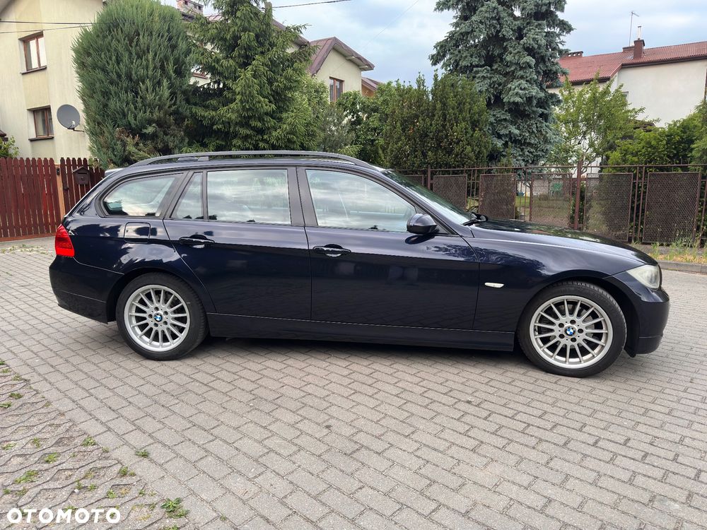 BMW Seria 3 320d - 4