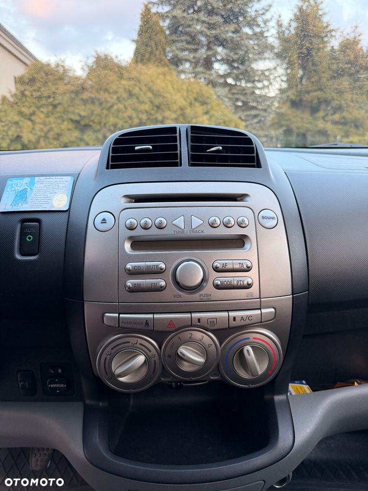 Subaru Justy - 9