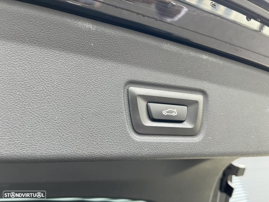 BMW i4 eDrive40 Pack Desportivo M - 24