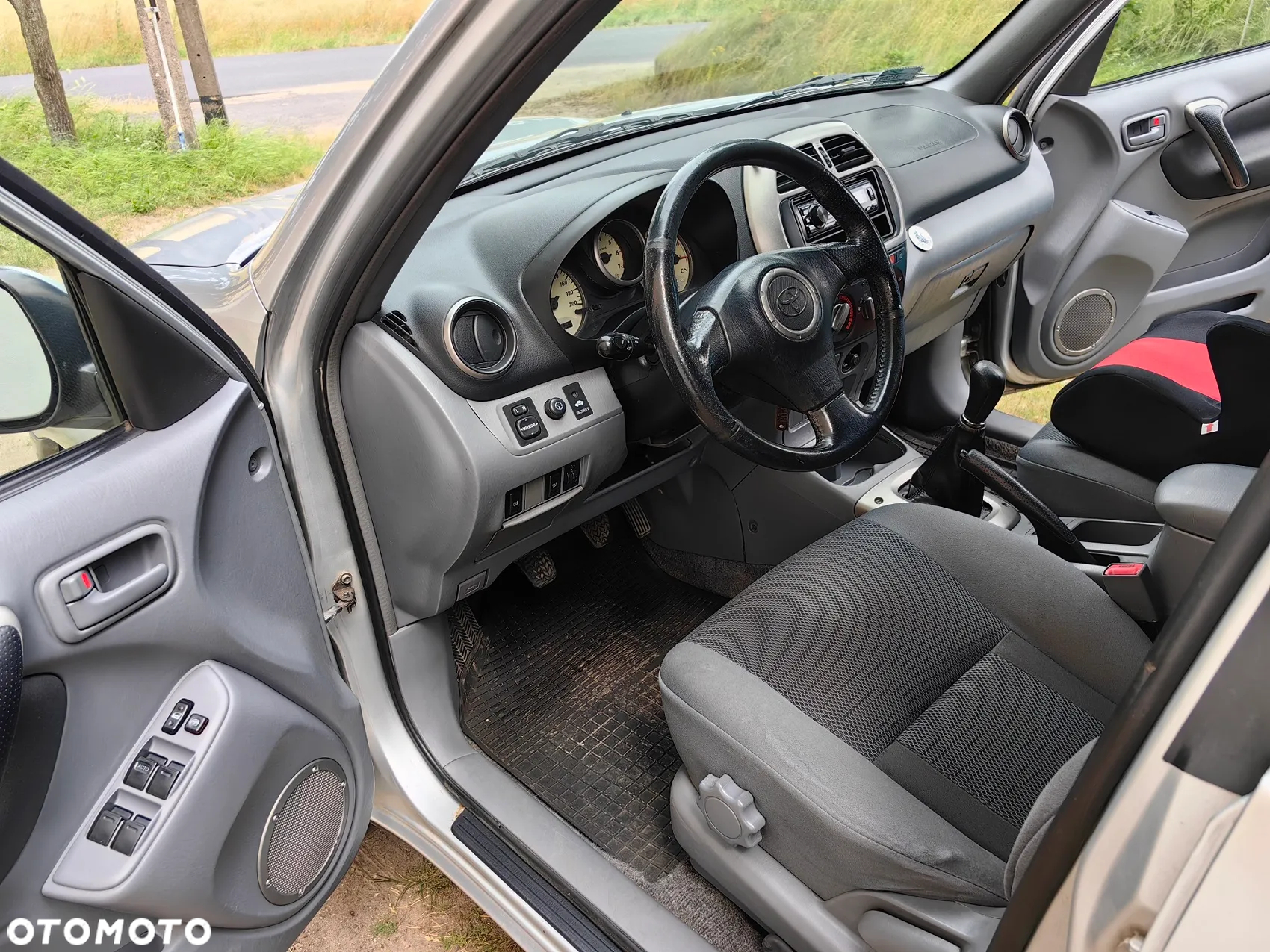 Toyota RAV4 2.0 D-4D 4x4 - 5