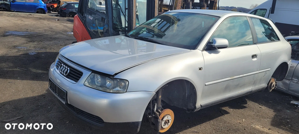 ZESTAW BLACHARSKI AUDI A3 8L LIFT LA7W