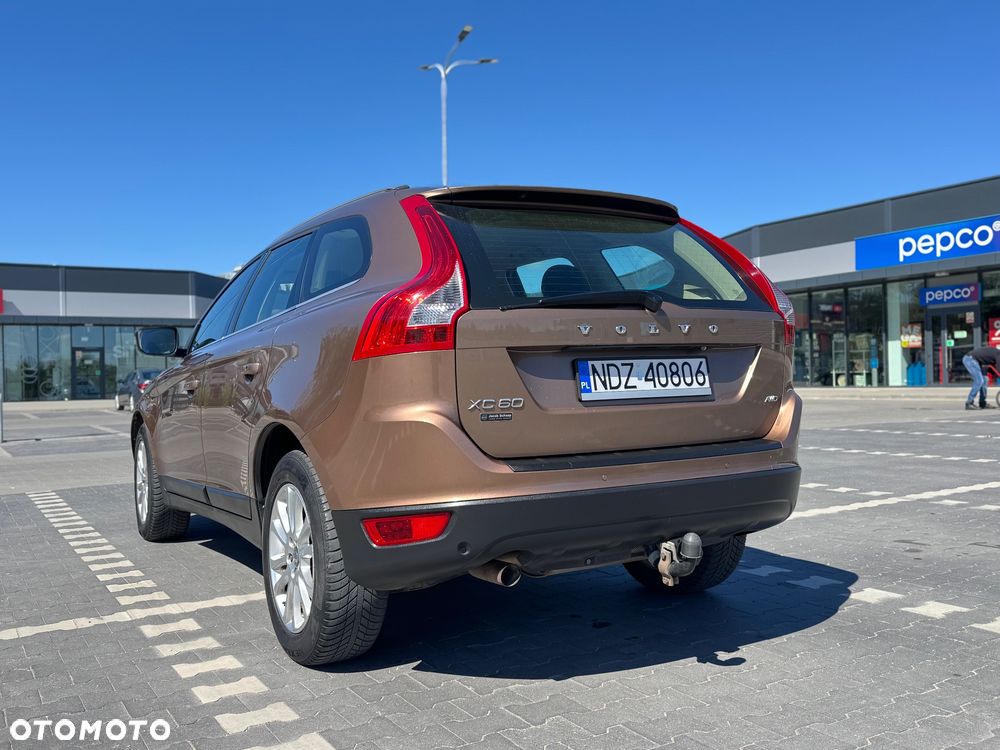Volvo XC 60 2.4D AWD Summum - 6
