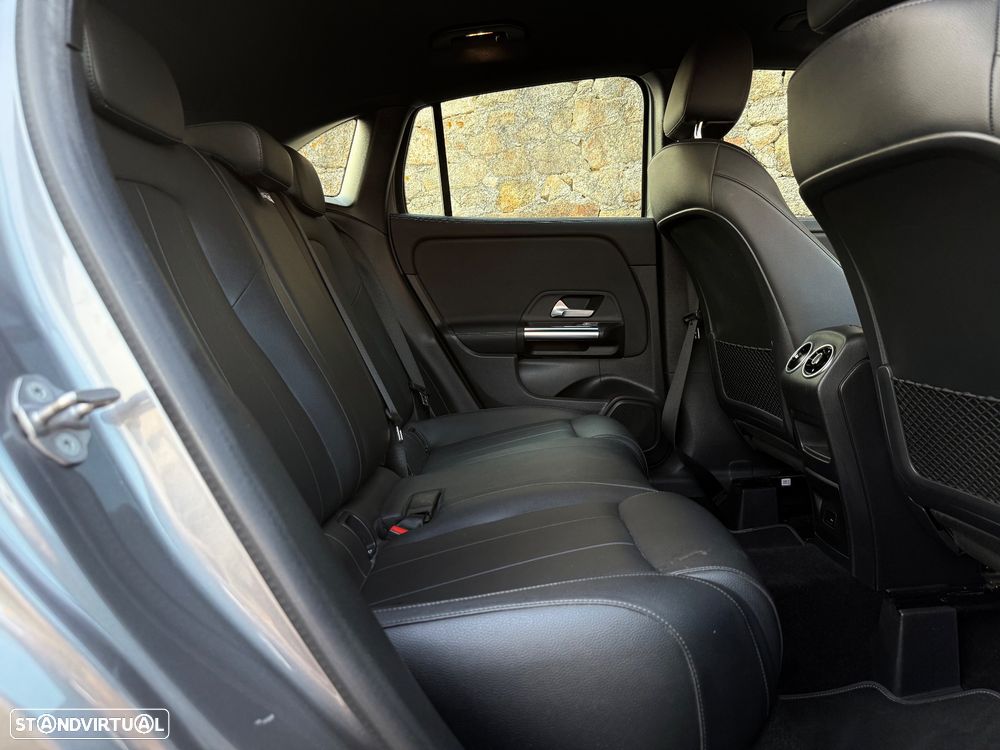 Mercedes-Benz GLA 180 d Progressive - 10