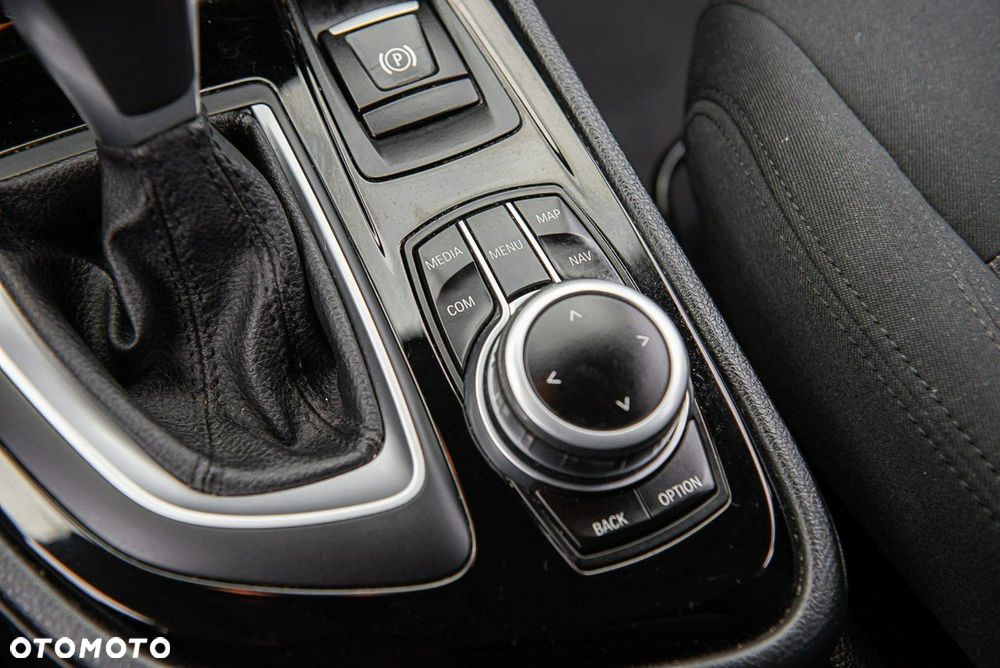 BMW Seria 2 225xe iPerformance Sport Line - 24